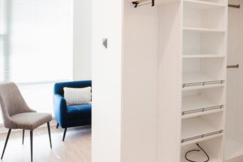 Expandable Studio+ Ori Pocket Closets